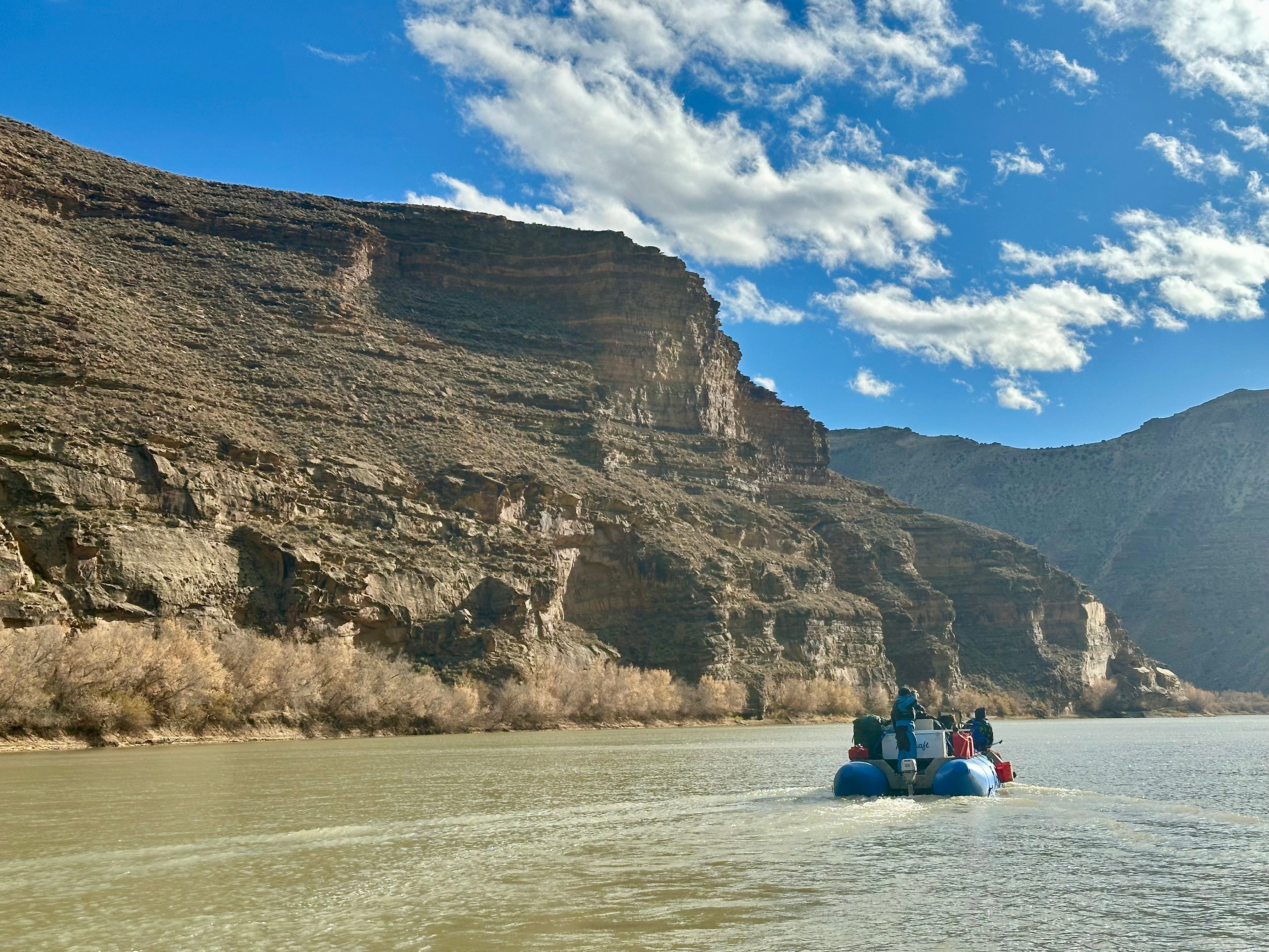 Best Waterproof Duffel Bags for Rafting and Multi-Day River Trips (2025) - Deso Gear